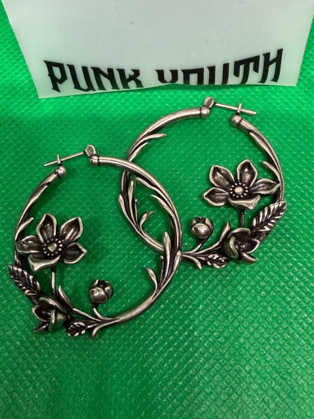 Punk Youth Blossoming Vine Earrings (Silver/One Pair)